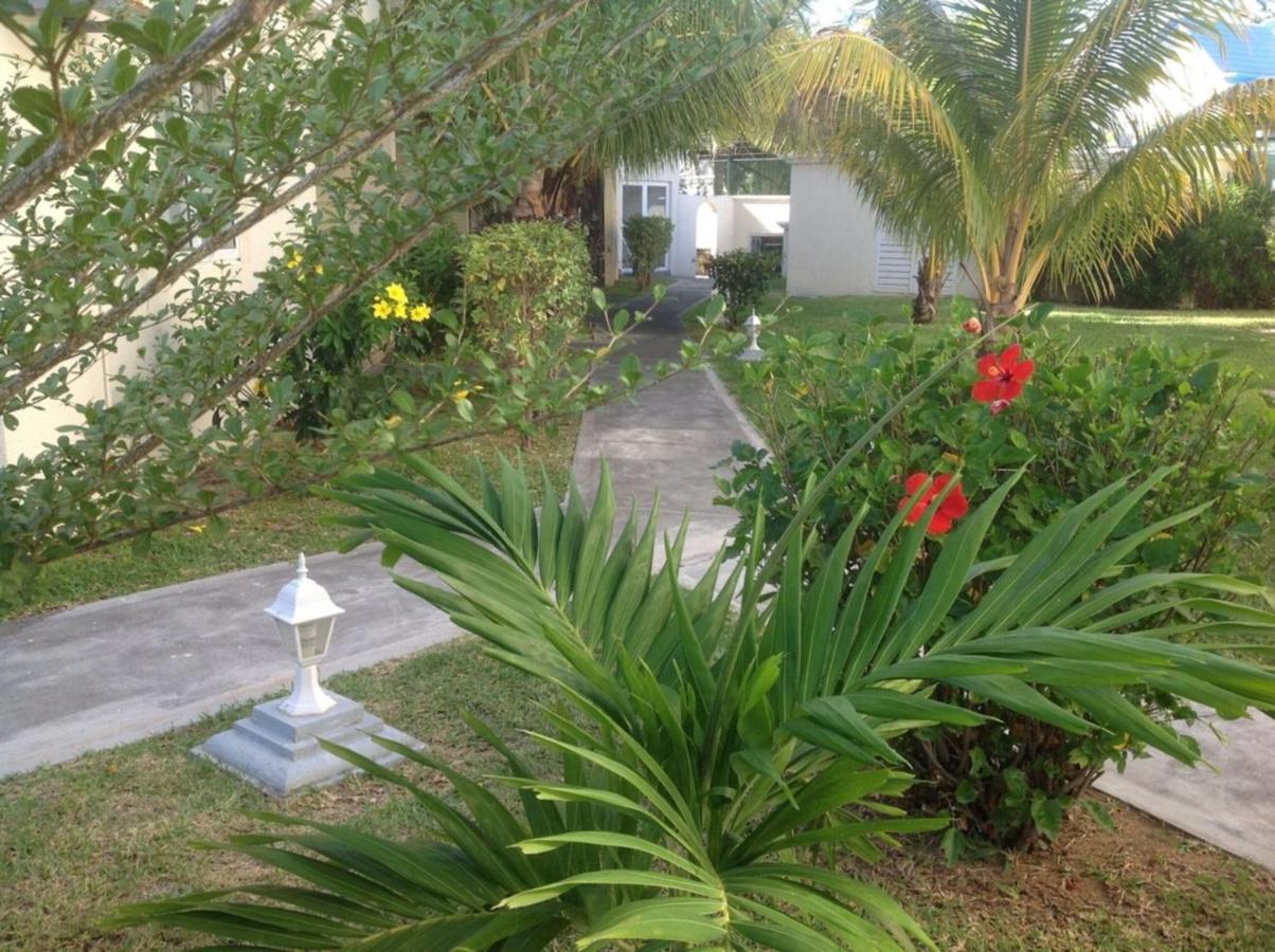 Lovely Apartment In Flic En Flac, Close To The Beach And All Amenities. Dış mekan fotoğraf